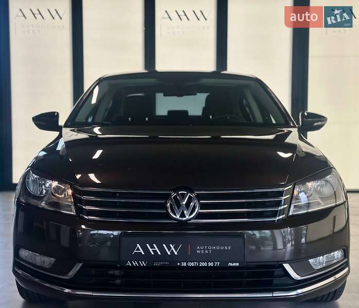 Седан Volkswagen Passat 2013 в Львове