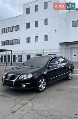Седан Volkswagen Passat 2006 в Києві