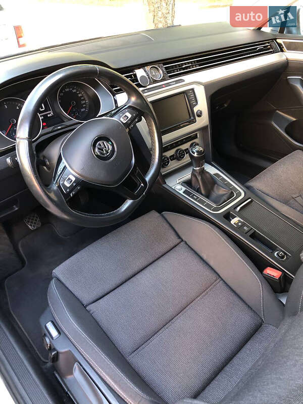 Универсал Volkswagen Passat 2015 в Стрые