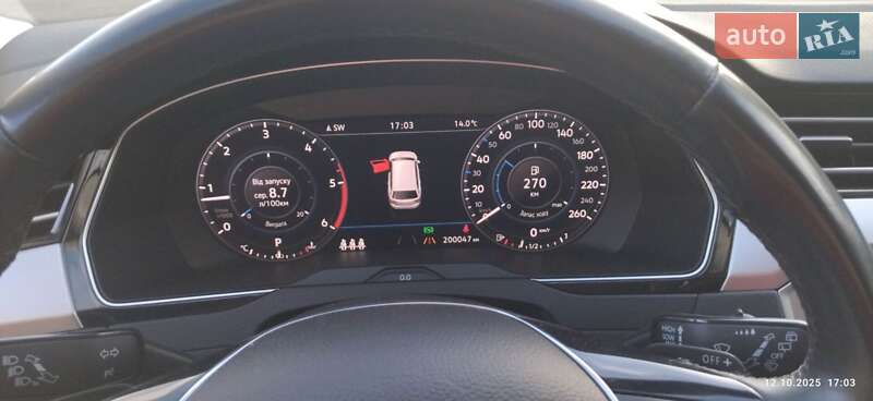 Универсал Volkswagen Passat 2018 в Киеве