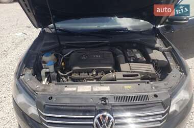 Седан Volkswagen Passat 2015 в 