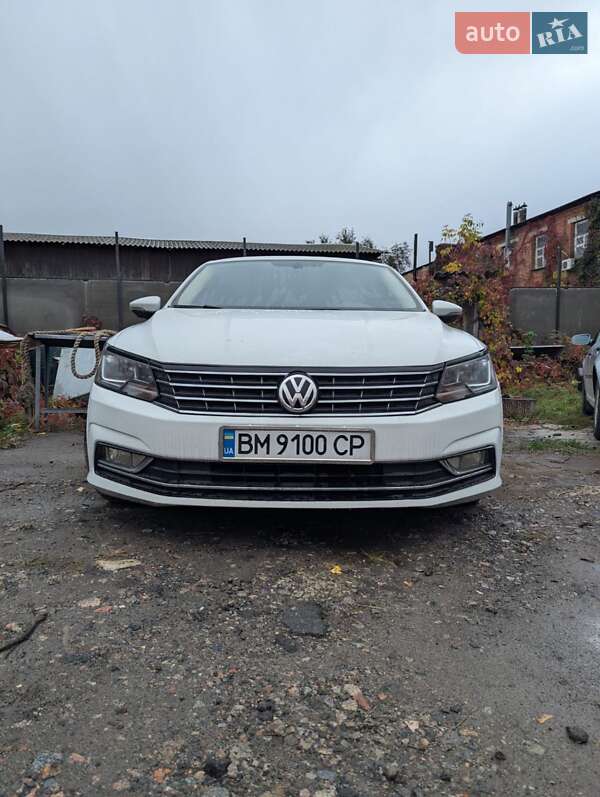 Седан Volkswagen Passat 2016 в Сумах