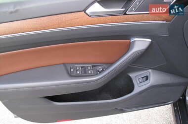 Седан Volkswagen Passat 2018 в 