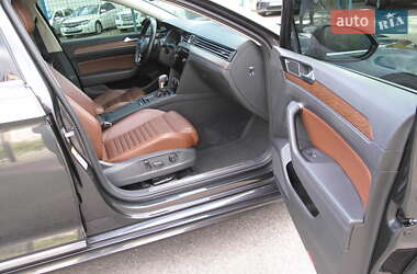 Седан Volkswagen Passat 2018 в 