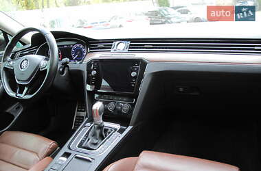 Седан Volkswagen Passat 2018 в 