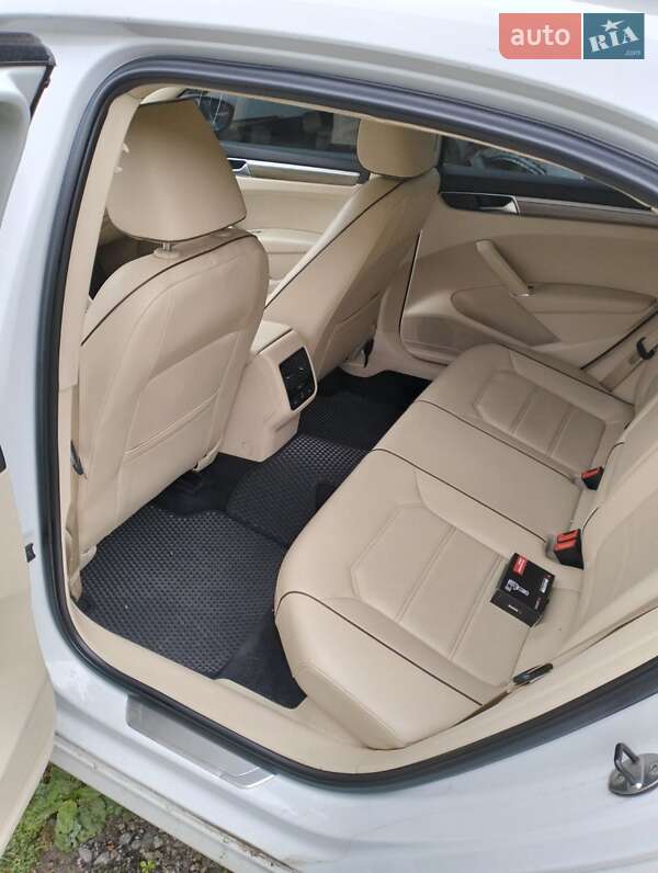Седан Volkswagen Passat 2016 в Сумах