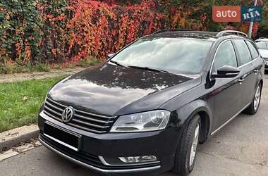 Универсал Volkswagen Passat 2013 в Новониколаевке