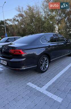 Седан Volkswagen Passat 2017 в 