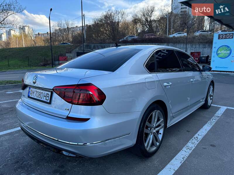 Седан Volkswagen Passat 2017 в Николаеве