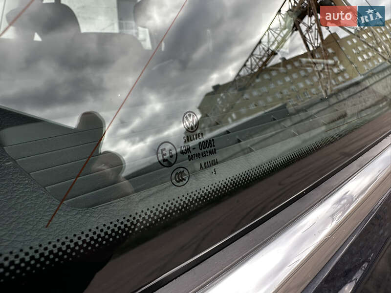 Универсал Volkswagen Passat 2015 в Киеве