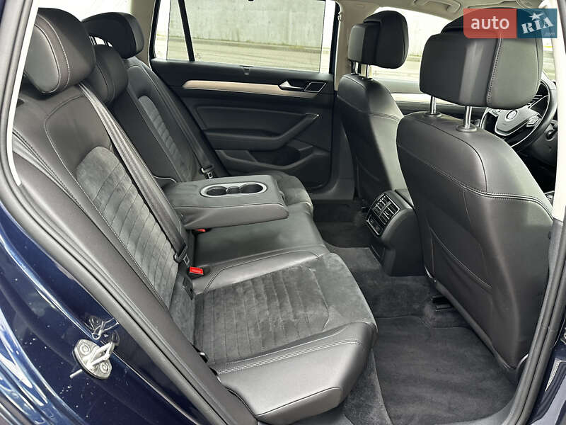 Универсал Volkswagen Passat 2015 в Киеве