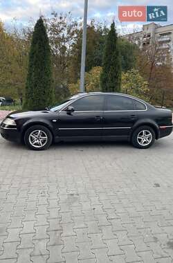 Седан Volkswagen Passat 2001 в 