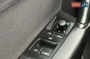 Универсал Volkswagen Passat 2011 в 
