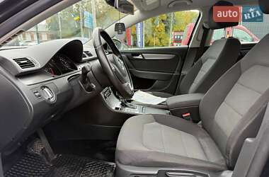Универсал Volkswagen Passat 2011 в 