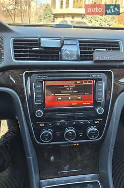 Седан Volkswagen Passat 2014 в 