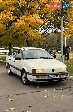 Универсал Volkswagen Passat 1989 в Ровно