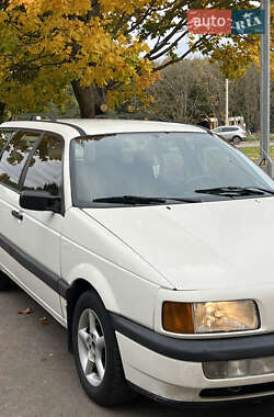 Универсал Volkswagen Passat 1989 в 
