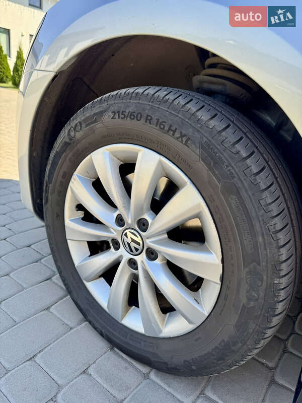 Седан Volkswagen Passat 2013 в Сумах