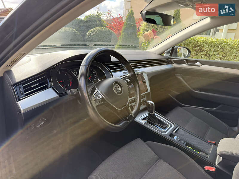 Универсал Volkswagen Passat 2018 в Броварах фото 18 Универсал Volkswagen Passat 2018 в Броварах