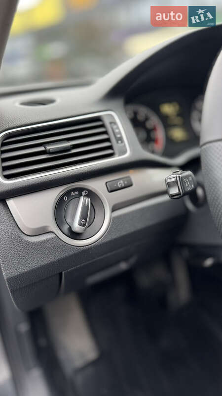 Седан Volkswagen Passat 2012 в Макарове фото 18 Седан Volkswagen Passat 2012 в Макарове