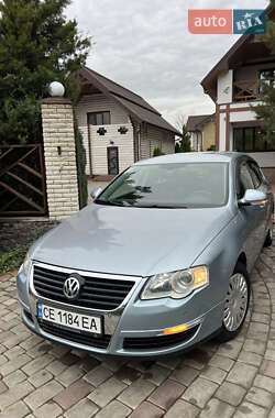 Седан Volkswagen Passat 2005 в 