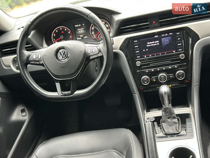 Седан Volkswagen Passat 2019 в Киеве фото 13 Седан Volkswagen Passat 2019 в Киеве