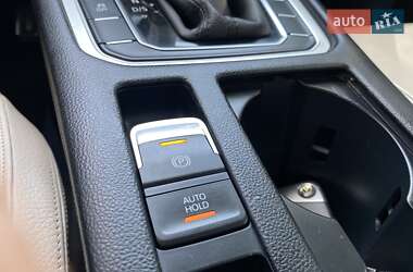 Седан Volkswagen Passat 2015 в 