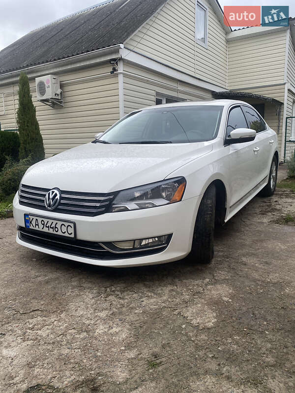 Седан Volkswagen Passat 2015 в Чернігові
