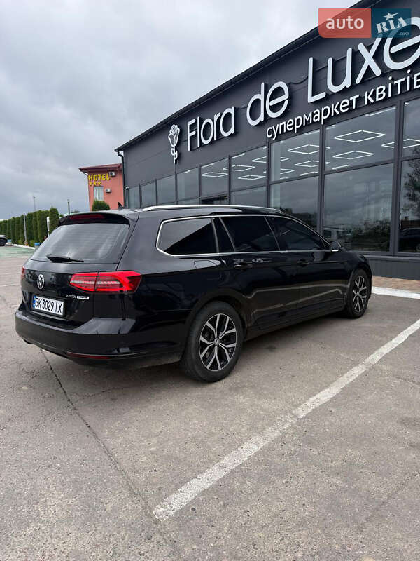 Универсал Volkswagen Passat 2015 в Владимирце