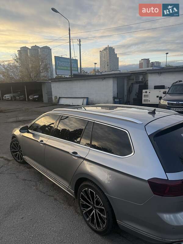 Универсал Volkswagen Passat 2020 в Киеве