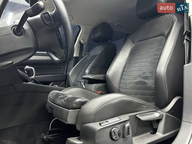 Універсал Volkswagen Passat 2018 в Чернівцях