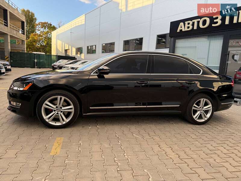 Седан Volkswagen Passat 2012 в Одесі