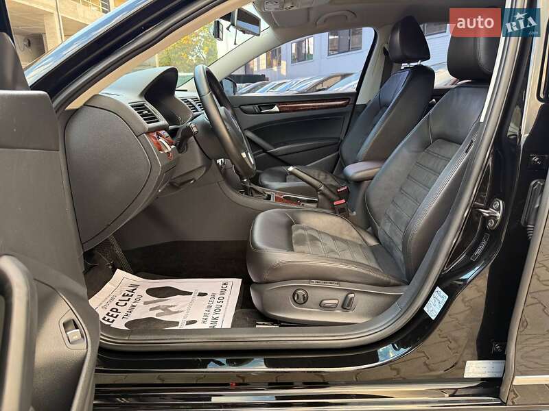 Седан Volkswagen Passat 2012 в Одесі