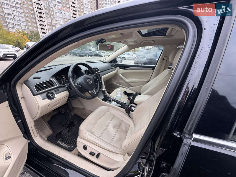 Седан Volkswagen Passat 2014 в Києві