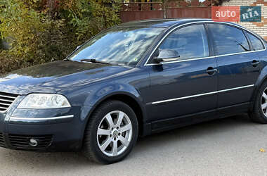 Седан Volkswagen Passat 2004 в  фото 10 Седан Volkswagen Passat 2004 в