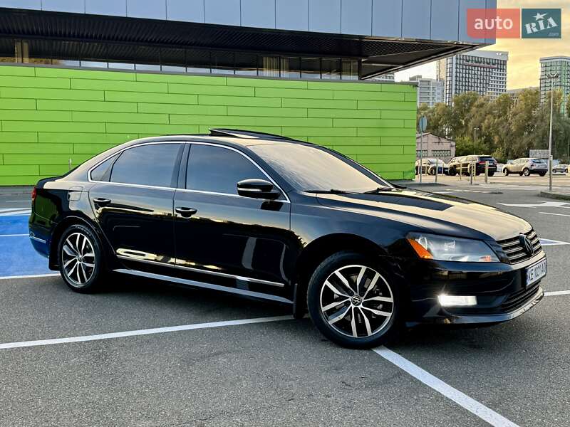 Седан Volkswagen Passat 2014 в Киеве