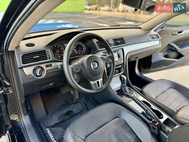 Седан Volkswagen Passat 2014 в Киеве