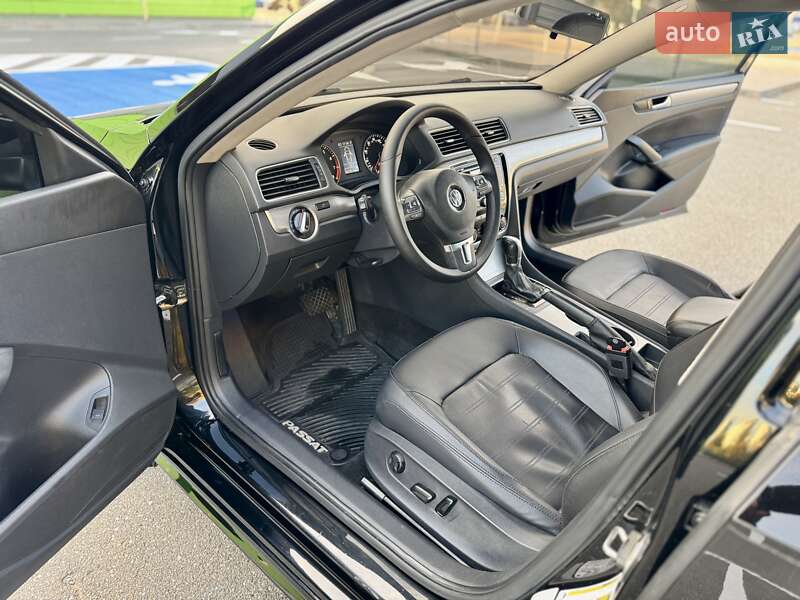 Седан Volkswagen Passat 2014 в Киеве