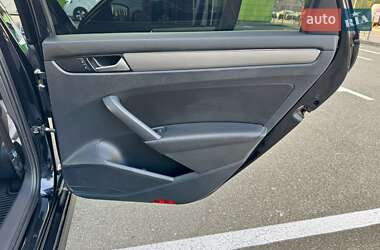 Седан Volkswagen Passat 2014 в 
