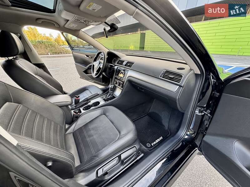 Седан Volkswagen Passat 2014 в Киеве