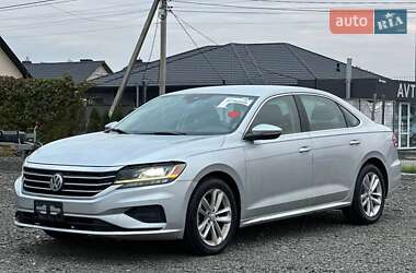 Седан Volkswagen Passat 2020 в Луцке