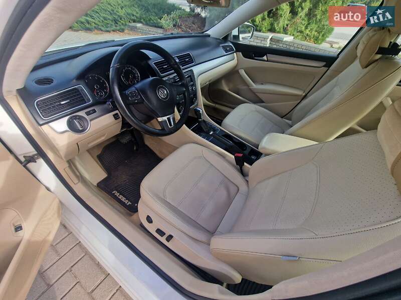 Седан Volkswagen Passat 2013 в Запорожье