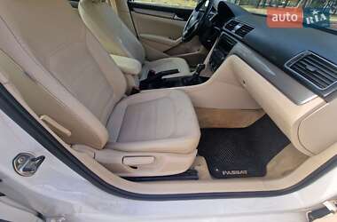 Седан Volkswagen Passat 2013 в 