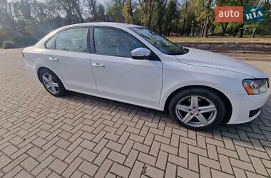 Седан Volkswagen Passat 2013 в 