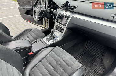 Седан Volkswagen Passat 2010 в 
