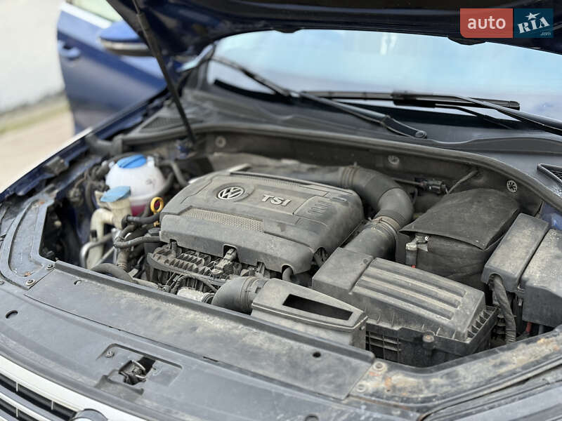 Седан Volkswagen Passat 2016 в Киеве
