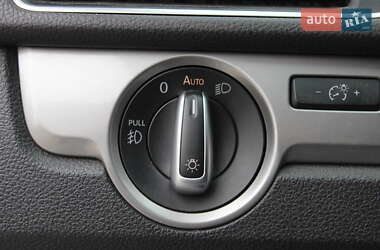 Седан Volkswagen Passat 2015 в 