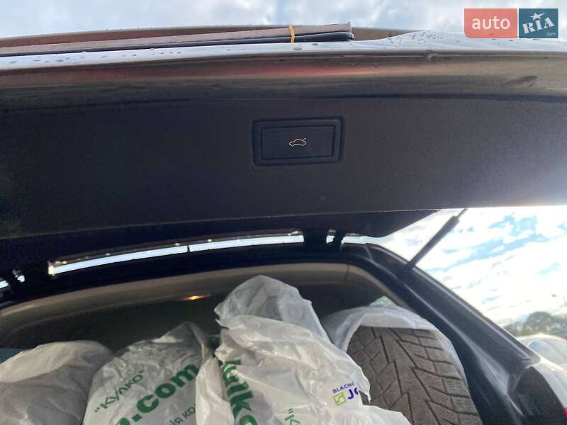 Универсал Volkswagen Passat 2013 в Львове