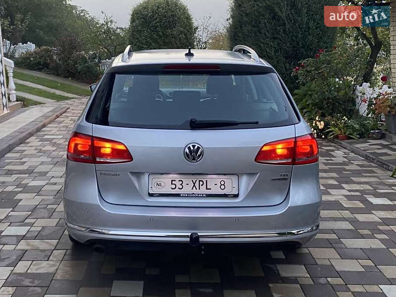 Универсал Volkswagen Passat 2012 в Бучаче