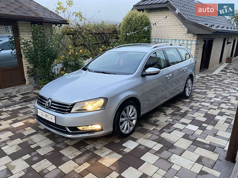 Универсал Volkswagen Passat 2012 в Бучаче